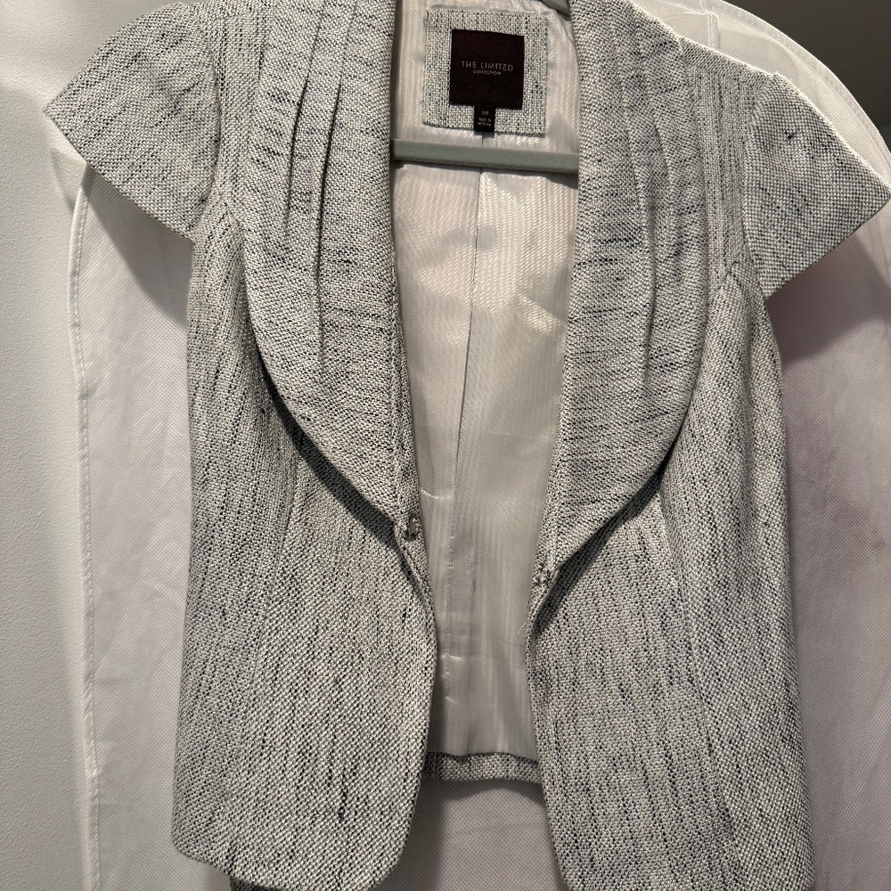 The Limited Short Sleeve Tweed Gray Blazer